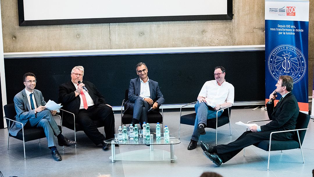 Podium der Panel-Diskussion 